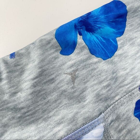 Old Navy Active Go Dry Girls Gray Blue Floral Print Stretchy Leggings Size 6/7 - Picture 6 of 12